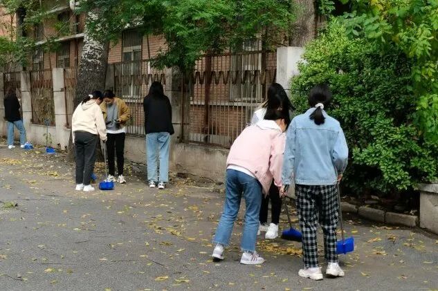 黄色片