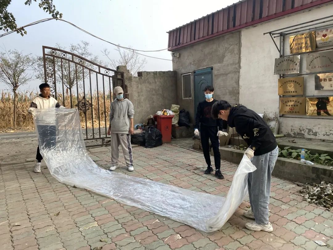 黄色片