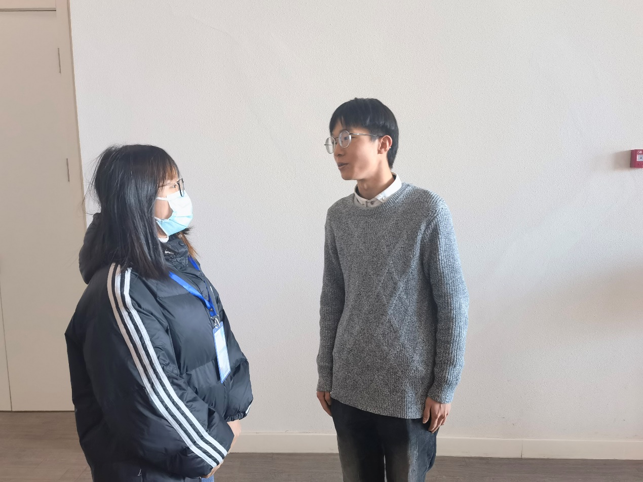 黄色片