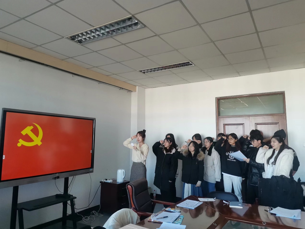 黄色片