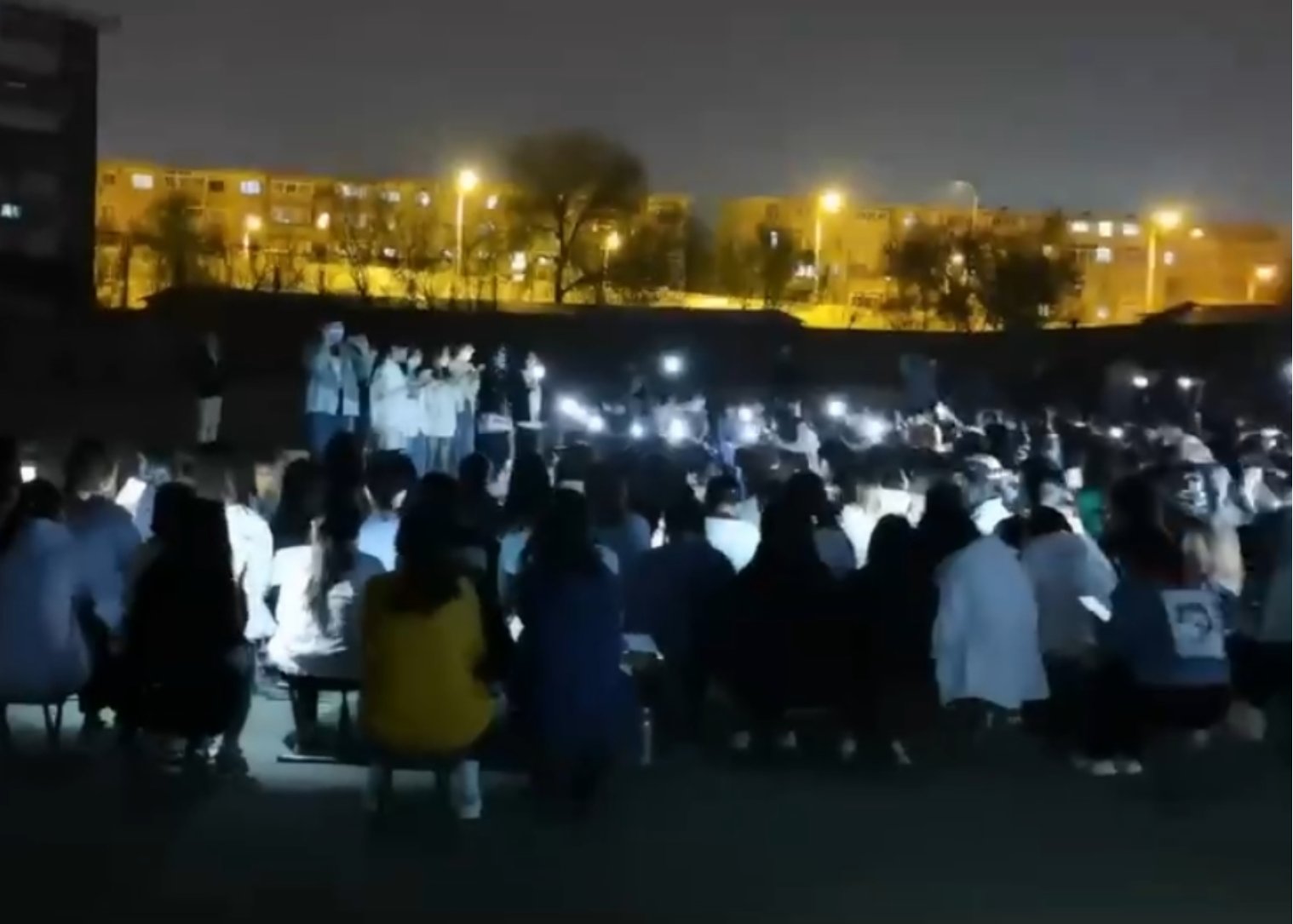 黄色片